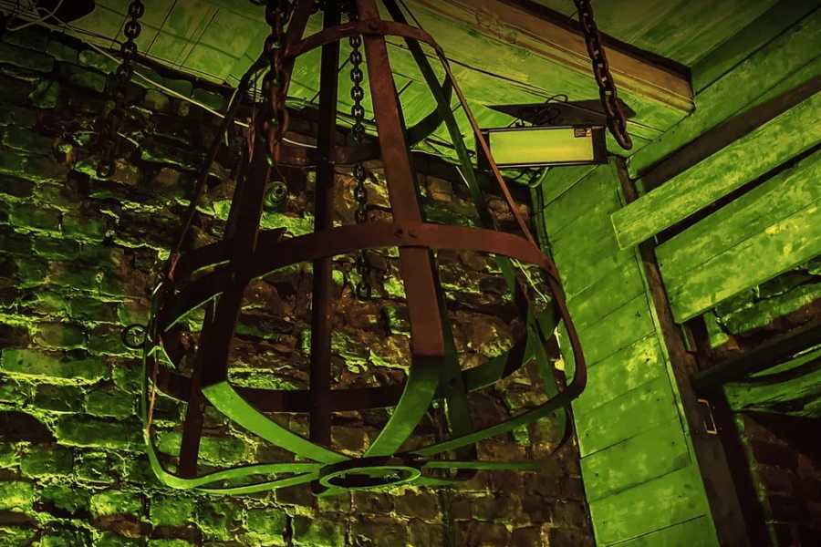 Квест в реальности Катакомбы от компании Поворот не туда Квест в реальности Катакомбы от компании Поворот не туда